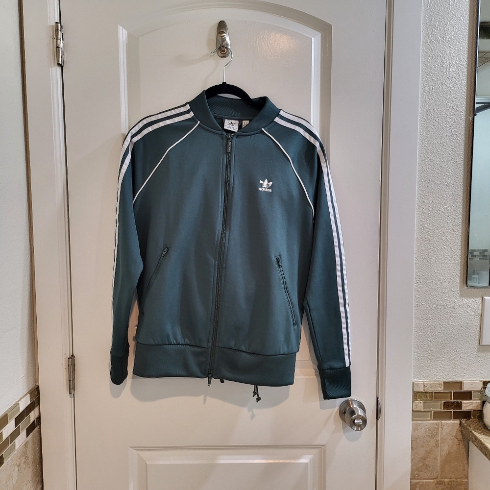 Green Adidas track suit unisex Medium jacket and pants